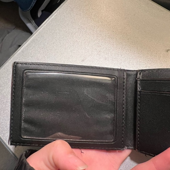 Wallet - Picture 6 of 8